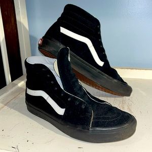 Black Vans Sk8 Hi Sneaker Pig Suede HEIQ water resistant M9.5